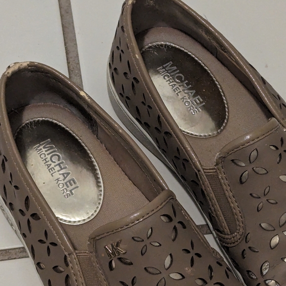 Michael Kors Keaton slip on - Picture 2 of 8